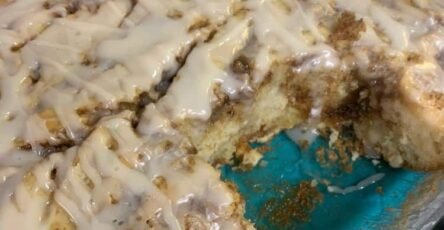 Cinnamon Roll Cake