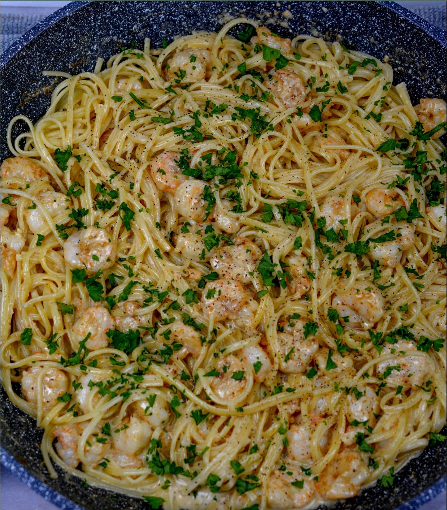 Creamy Garlic Shrimp with Pasta