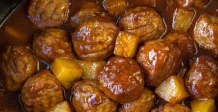 Crockpot Pineapple Barbecue Meatballs