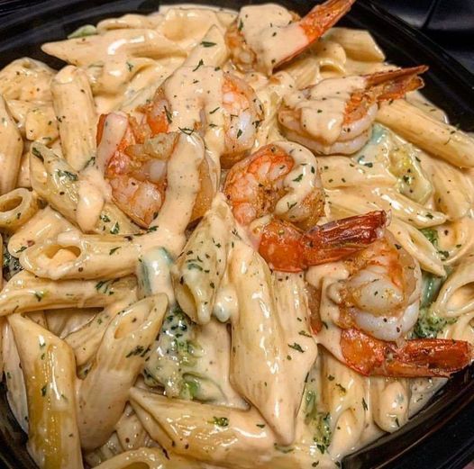 Shrimp & Broccoli Alfredo